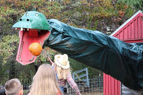 Farfel The Pumpkin Eating Dragon Show